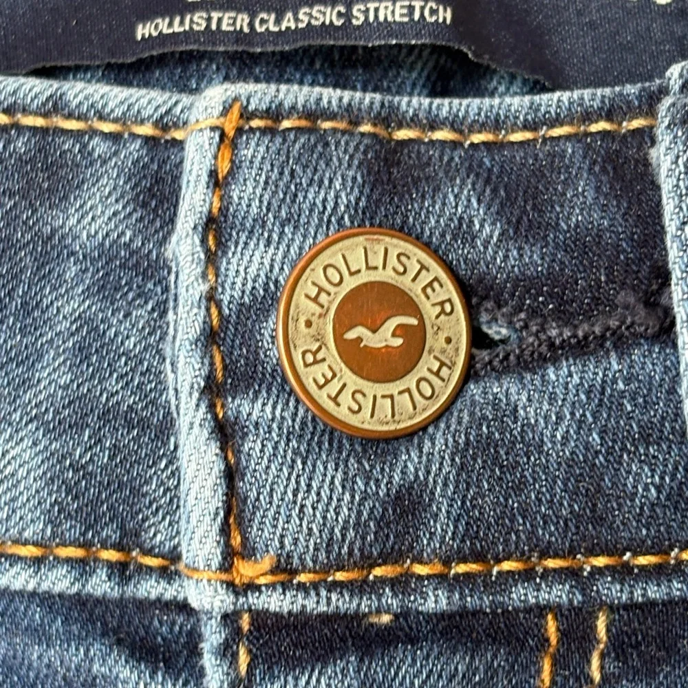 Women's Blue Distressed Jeans - Picture 3 of 9